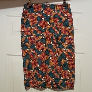 Small lularoe colorful Cassie skirt